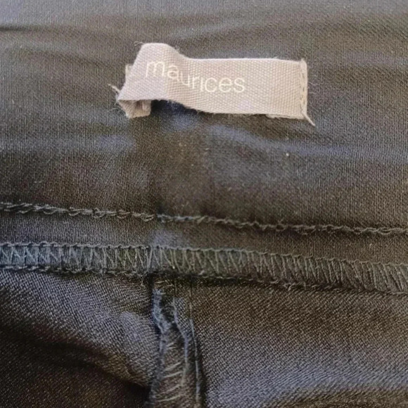 Maurices Mid Rise Boot Cut Stretch Black Pull On Pants  Size Small Reg - Picture 11 of 13